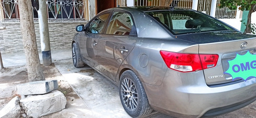 Kia Cerato 2012