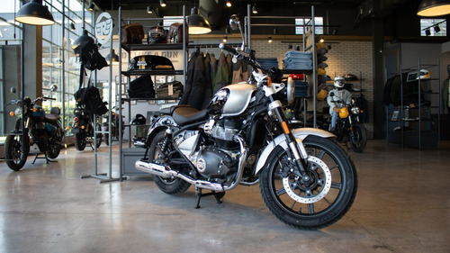 Royal Enfield Super Meteor 650 Interstellar Grey