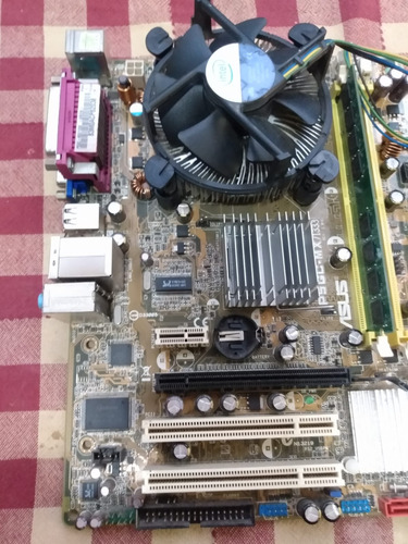 Mother Asus Procesador Pentium Dual Core Memoria 1 Gb Cooler Amarillo (Usado)