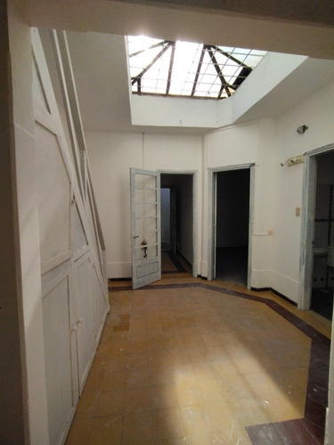 Imagen 4 de 9 de Apartamento 3 Dormitorios Constitución Y Amézaga La Comercial
