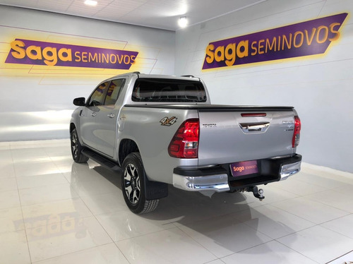 Imagem 9 de 14 de Toyota Hilux Cabine Dupla 2.8 Tdi Srx Cd 4x4 (aut)