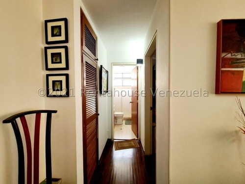 Imagen 12 de 21 de Apartamento En Venta - Los Palos Grandes - Mls #22-38 - Jose Ramos