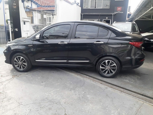 Imagem 5 de 8 de Fiat Cronos 2019 1.3 Drive Flex