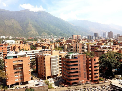 Piso De Oficina En Centro Empresarial La Esmeralda, Campo Alegre