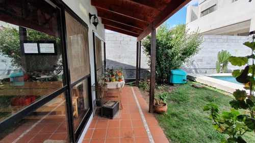 Imagen 25 de 27 de Casa 3 Dormitorios, 3 Baños Y Piscina -lote De 8 X 45 Mts Y 160 Mts 2 Cubiertos- La Plata