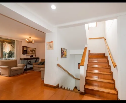 Casa En Venta En Loma De Los Balsos. Cod V16872