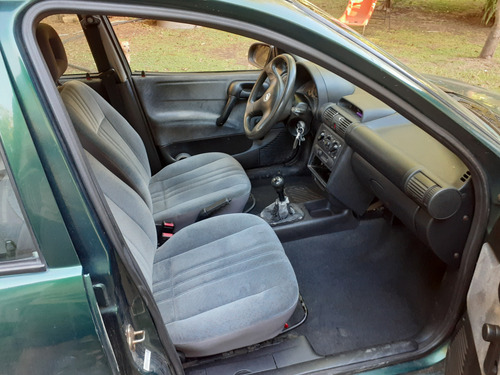 Chevrolet Corsa 1.6 Gl Aa Dh