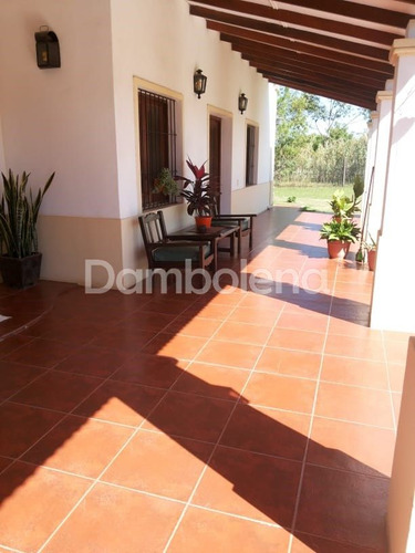 Casa En Venta - Mercedes - Corrientes
