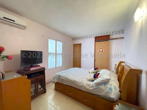 Casa En Venta Urb La Blanquera Con Pozo De Agua Kg:24-10334