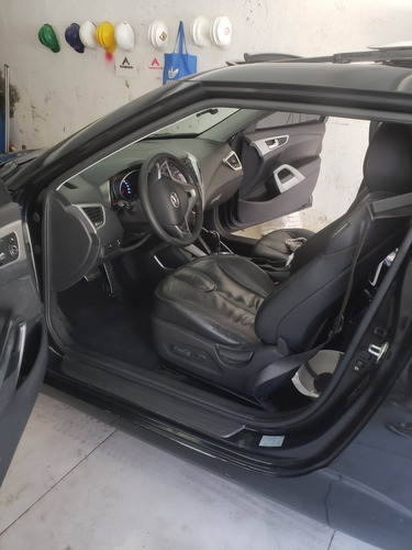 Hyundai 1.6 Automático