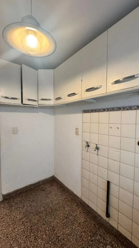 Departamento De Tres Ambientes Sobre El Boulevar