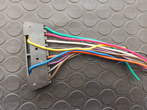 Conector Subir Vidrio 4 Botones Caprice Malibu Sq-1948