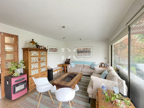 Casa En Venta De 3dorm Piscina Chamisero Chicureo Colina