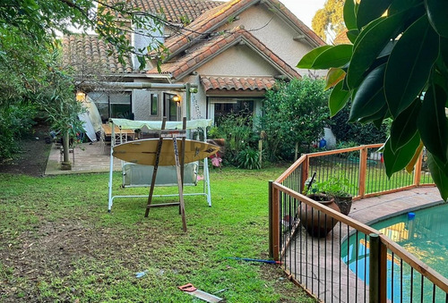 Casa Amoblada En Arriendo De 5 Dorm. En Concón