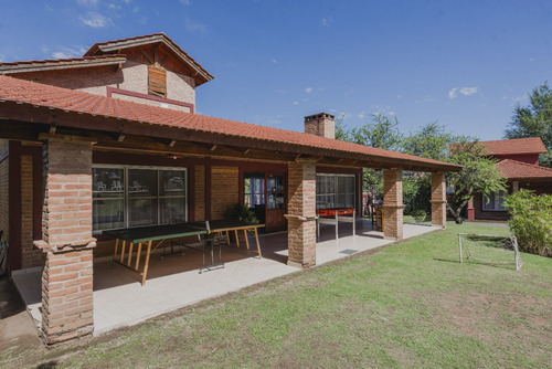 Complejo De Cabañas En Santa Rosa De Calamuchita