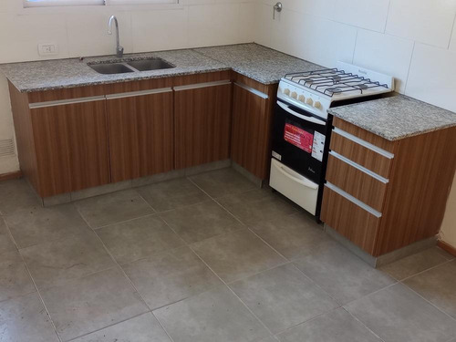 Casa En Venta - 2 Dormitorios 1 Baño - Cochera - 130mts2- Ituzaingó