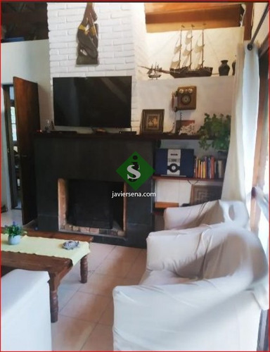 Venta Y Alquiler De Casa En Pinares, 4 Dormitrorios, 3 Baños, Piscina, Buen Lugar.- Ref: 168100