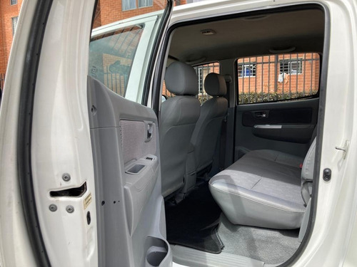 Toyota Hilux 2009 2.7 Gasolina 4x4