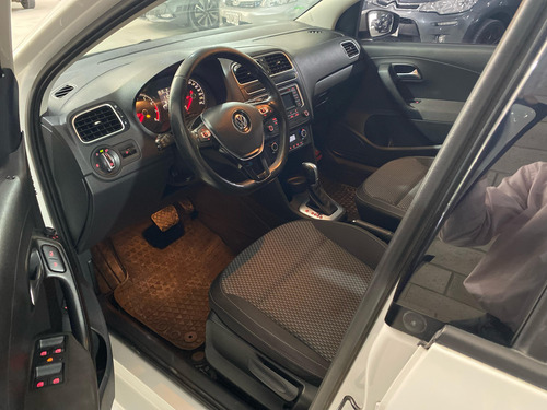 Volkswagen Polo 1.6 Comfortline Tiptronic