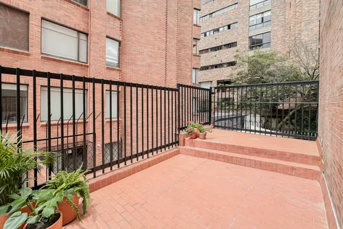Apartamento En Arriendo/venta En Los Rosales. Cod A7442