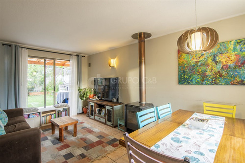 Casa En Venta De 3 Dorm. Avda. Las Perdices, Puente Alto