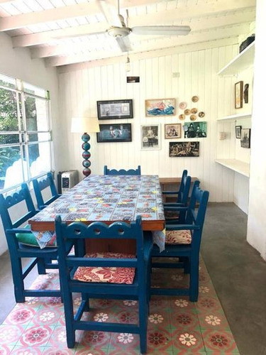 Imagen 9 de 17 de Artigas Esquina Miralla. Muy Linda Casa Con Gran Jardín Con Pileta!