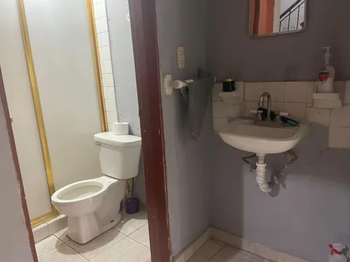 Casa En Venta En Col. Bernardo Cobos, Irapuato, Gto.