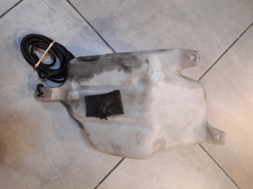 Deposito Limpiaparabrisas Sapito Vw Gol Saveiro G3 G4 (Usado)