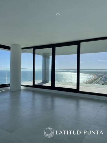 Imagen 2 de 24 de Piso Alto En Venetian, 4 Suites