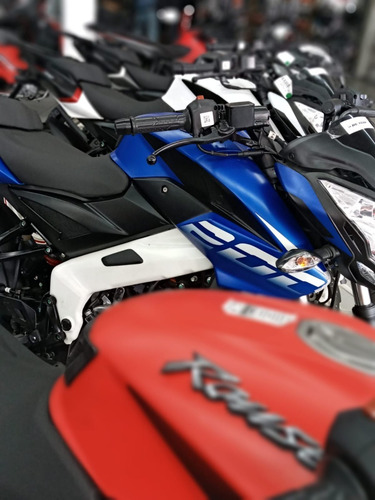 Imagen 7 de 16 de Bajaj Rouser Ns200 Dunlop 0km Ns 200 Edición Especial