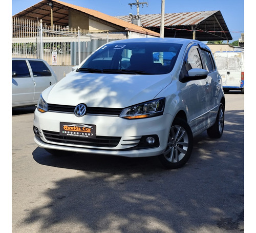 Volkswagen Fox 1.6 MSI TOTAL FLEX CONNECT 4P I-MOTION