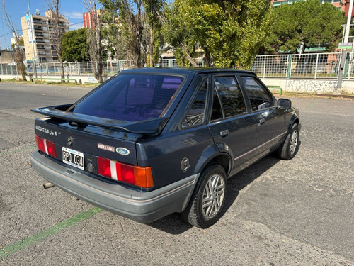 Ford Escort 1.8 Ghia S