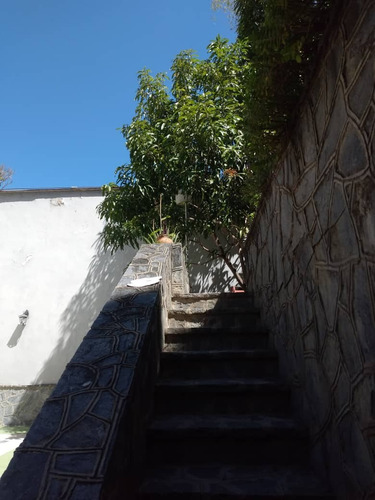 Se Vende Casa En San Bernardino 380m2 T - 760m2 C