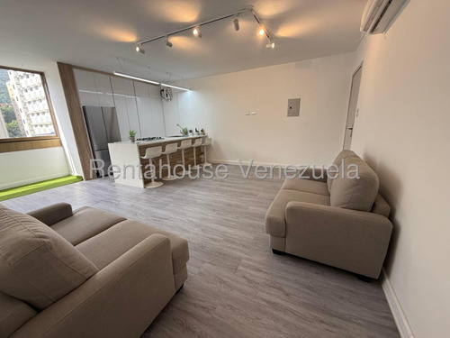 Espectacular Apartamento De 3 Habitaciones Totalmente Remodelado Con Acabados De Lujo En Los Palos Grandes, Frente A Farmatodo