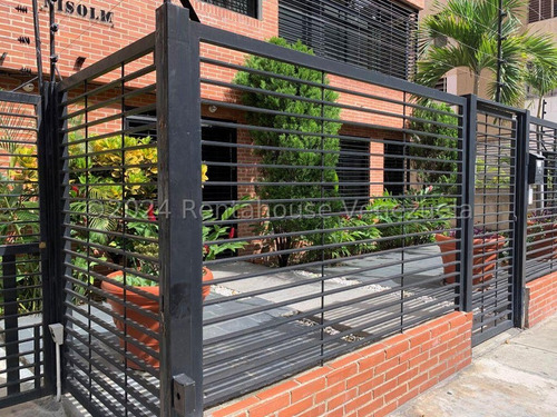 Hermoso Y Clásico Apartamento Palos Grandes Mls #25-91 Kp