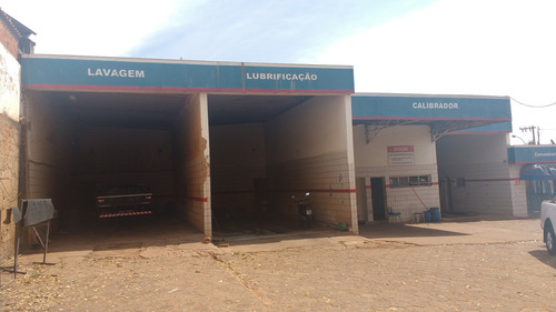 Imagem 8 de 9 de Posto De Gasolina Combustível