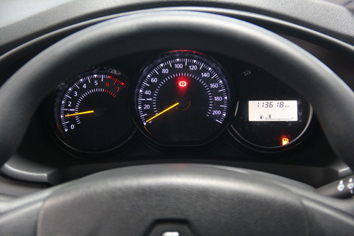 Imagem 13 de 14 de Renault Sandero 1.0 Authentique 16v Flex 4p Manual