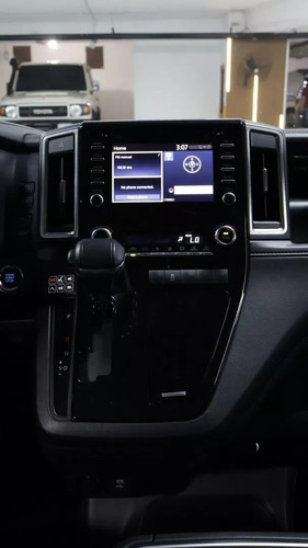 Toyota Granvia Premium 2023 - Blindada