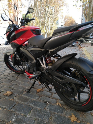 Bajaj Rouser Ns 200