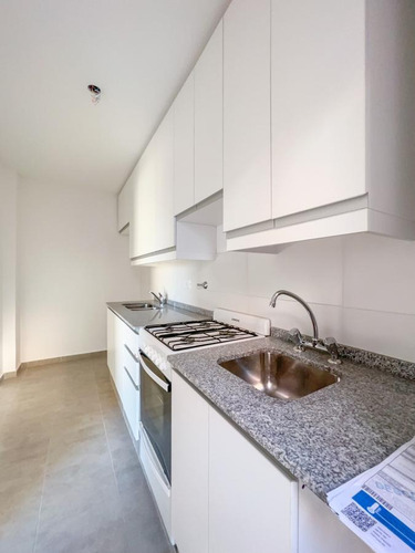 Imagen 11 de 27 de Departamento De 2 Dormitorios A Estrenar Con Balcón Y Cocina Separada En Barrio Abasto