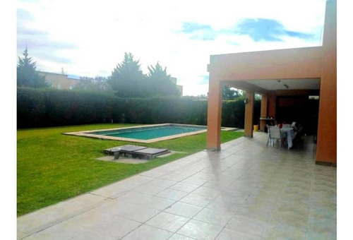 Excelente Oportunidad Casa En Venta En Barrio Privado Santa