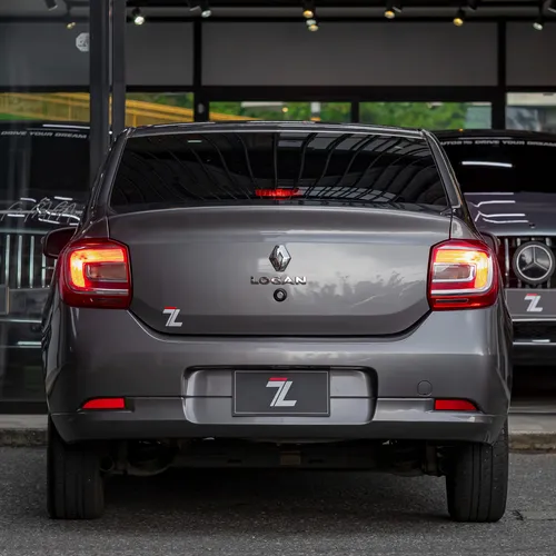Renault Logan life 1.6