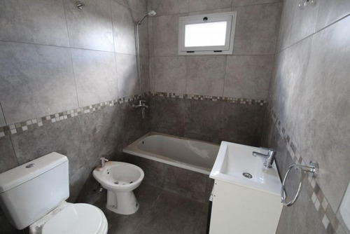 Imagen 8 de 13 de Depto Venta 2 Amb - San Justo - ¡ Cochera Y Sum !