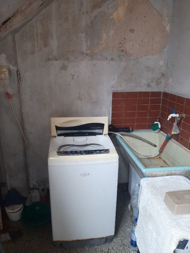 Inmueble Con 2 Departamentos A La Venta
