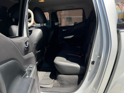 Imagen 9 de 13 de Nissan Frontier 2017 Le Plus 4x4 Nueva