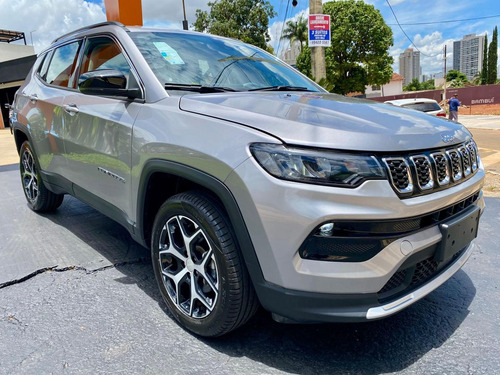 Jeep Compass Long. T270 1.3 Tb 4x2 Flex Aut.