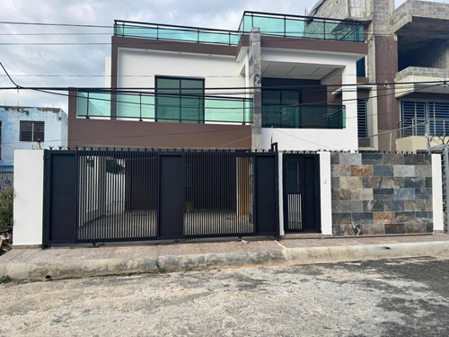 Vendo Casa Nueva En Brisas Oriental En San Isidro