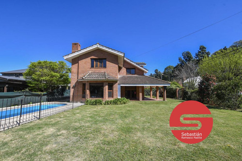 Casa Venta Barrio Fisherton 4 Dormitorios Jardín Piscina Cochera
