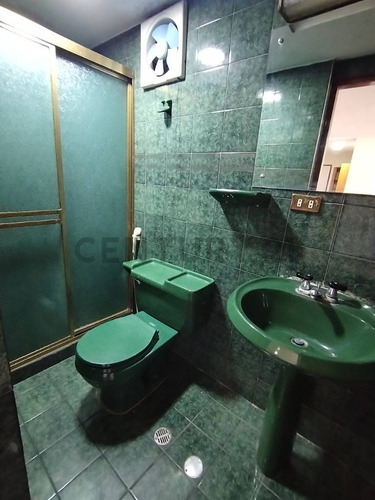 Hermoso Ph En Venta - Urb. El Paraíso