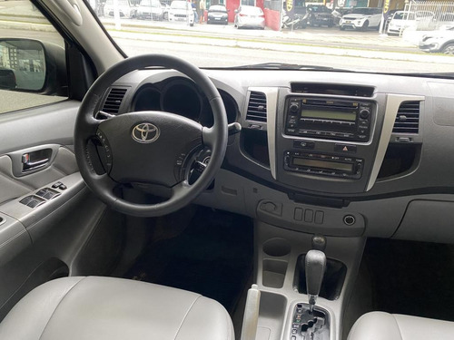 Imagem 11 de 15 de Hilux Cd Srv D4-d 4x4 3.0 Tdi Diesel Aut